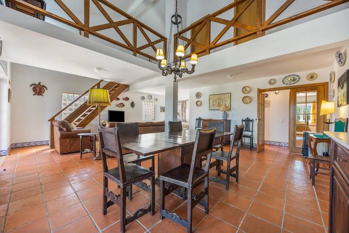 Ferienhaus 'Ingrina Beach House' mit Terrasse, Garten & WLAN in Raposeira, Vila do Bispo e Raposeira