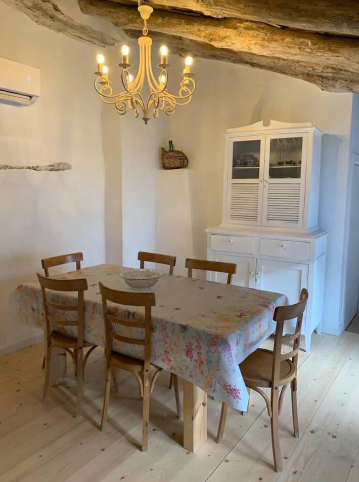 Holiday Home “Astarte House 6pax up” with Terrace; Street Parking Available in Galera, Geoparque de Granada