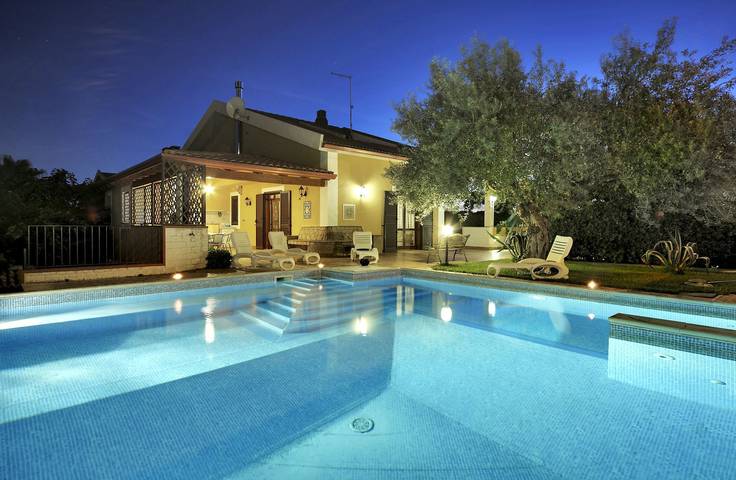 Chalet para 8 personas, con jardín - 1