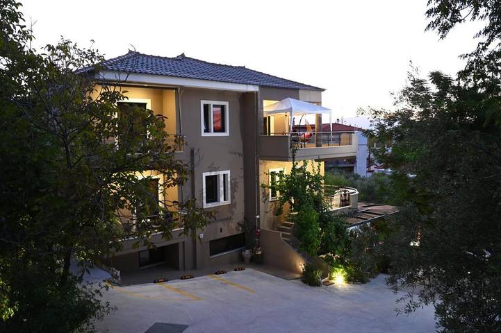 Ferienwohnung für 3 Personen, mit Ausblick und Garten, kinderfreundlich in Nafplio