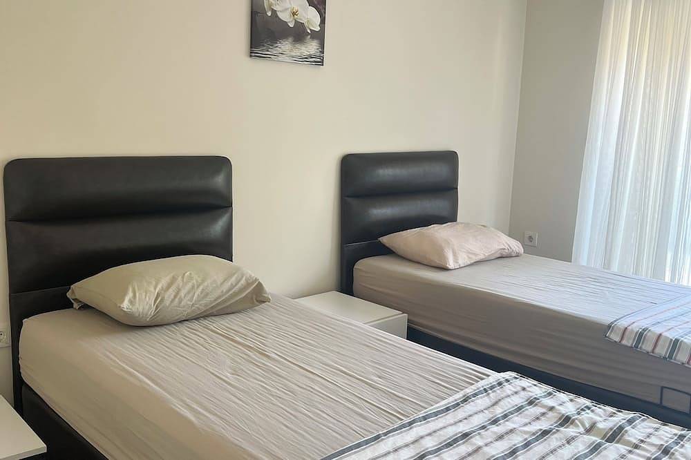 Apartamento entero, Side, 3-room apartment with pool area (in&out) & balcony, long stays welcome in Side, Manavgat