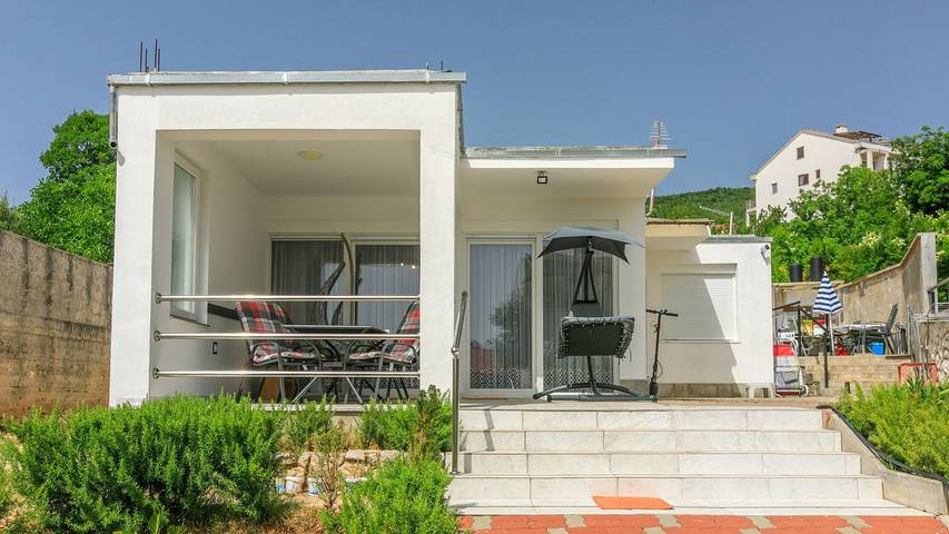 Ferienwohnung für 3 Personen, mit Terrasse in Selce - 2