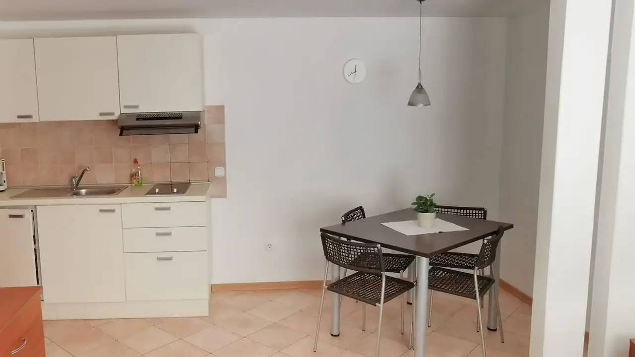 Ganzes Studio, Studio für 2 Personen (27 m²) in Cres in Cres Stadt, Cres