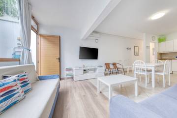Holiday Home for 4 People in Playa Grande (Canary Islands), Tías, Photo 4
