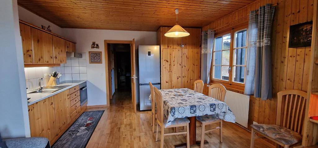 Geheel vakantieappartement, Vakantieappartement voor 4 personen met balkon in Champoussin, Val-d'Illiez