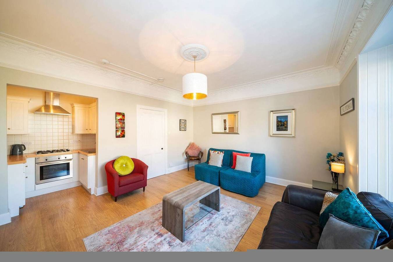 Entire apartment, Manor Place - Convenience and Style in Dundee, Angus