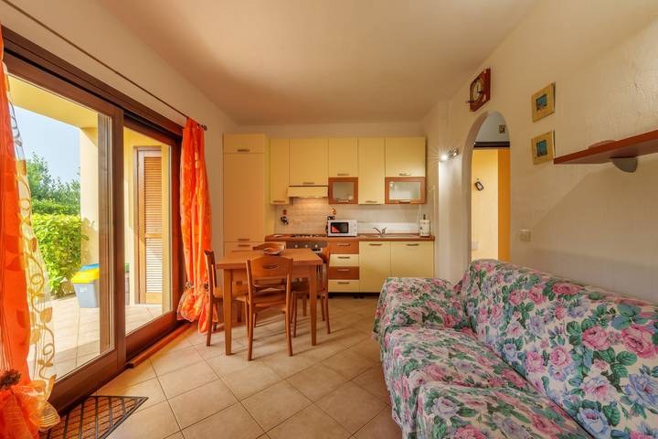 Gîte pour 4 personnes, avec jardin à Murta Maria - 2