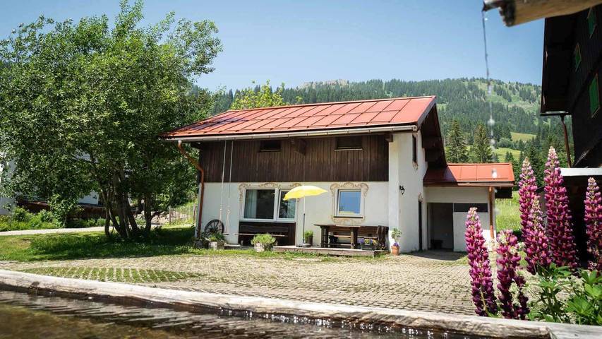Ferienwohnung für 6 Personen, mit Terrasse und Garten - 1