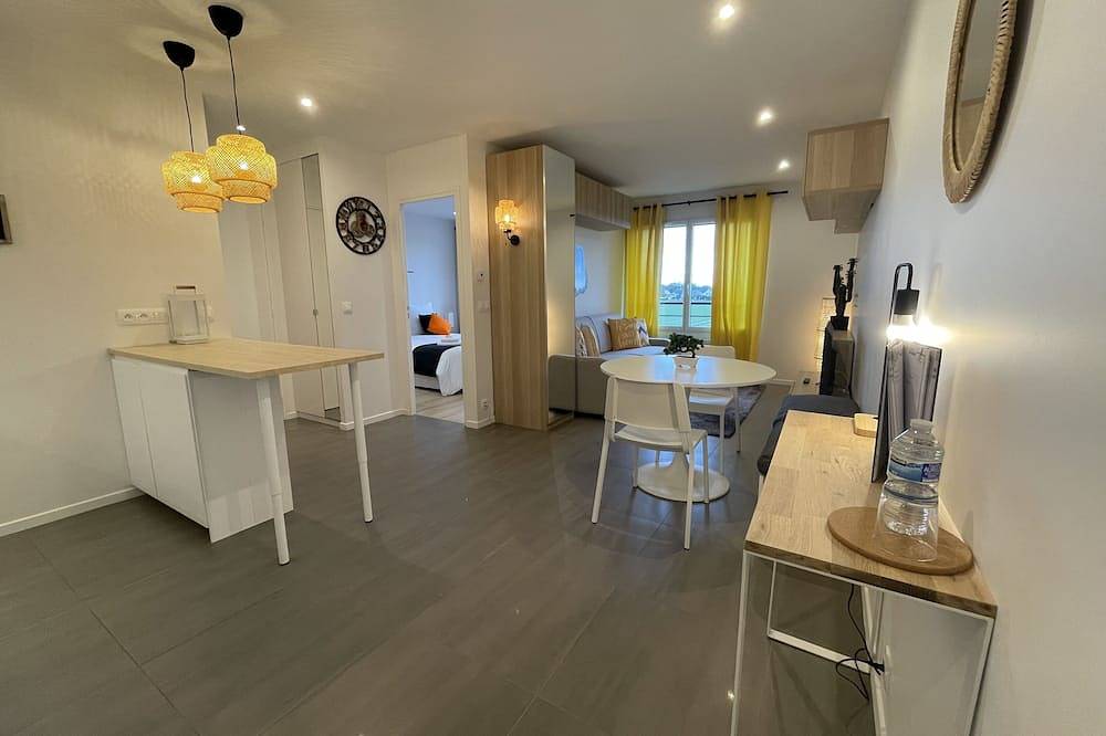 Appartement entier, ♥★ Sunset Cocoon ★♥ T2 46m2 proche centre ville in Villejust, Essonne