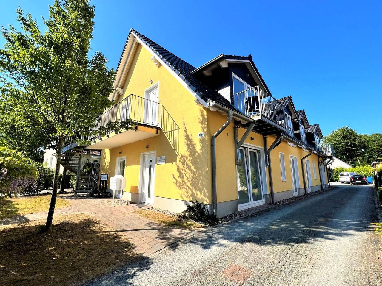 Ganze Ferienwohnung, Ferienhaus Dollahner | Zentrale Lage | Strandnähe - Apartment 05 | 1. Obergeschoss in Ostseebad Binz, Binz