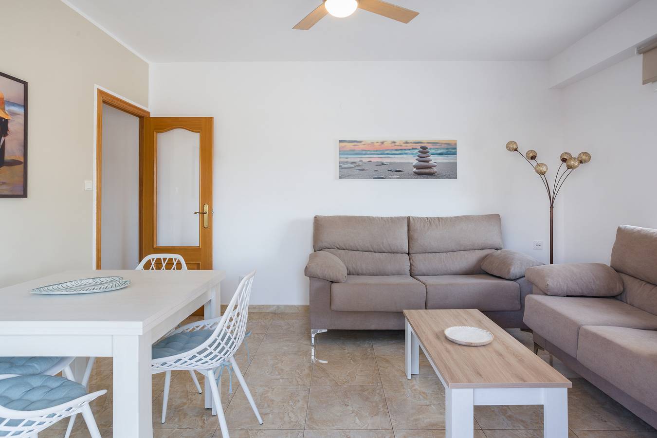 Apartamento entero, Apartamento 'Daimuz Holidays' con vistas al mar, balcón y Wi-Fi in Daimuz, Costa de Valencia