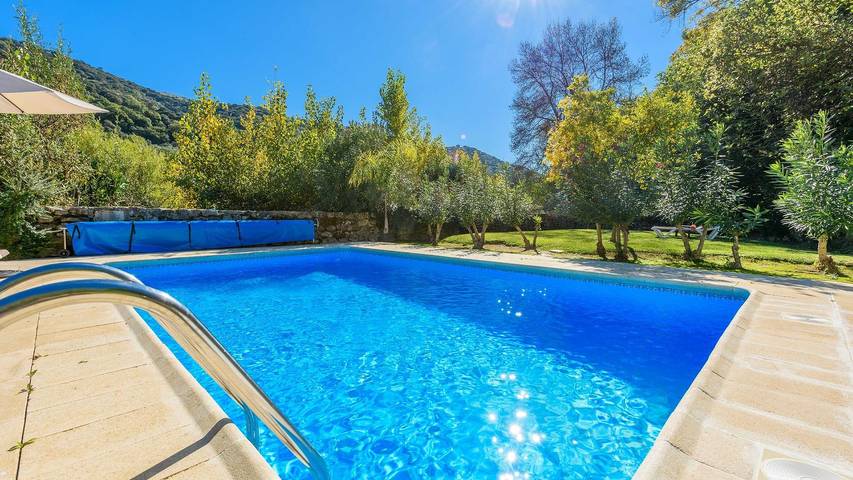 Casa rural para 10 personas, con balcón/terraza, Se admiten mascotas en Benaoján - 2