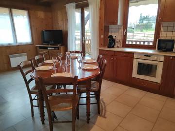 Chalet für 6 Personen in Pont-de-Poitte, Jura, Bild 4