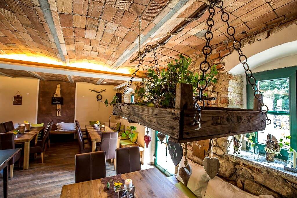 Müllner-Hof - Ferienwohnung Kräutergarten im Erdgeschoss mit Balkon in Schwarzach b.Nabburg, Naturpark Oberpfälzer Wald