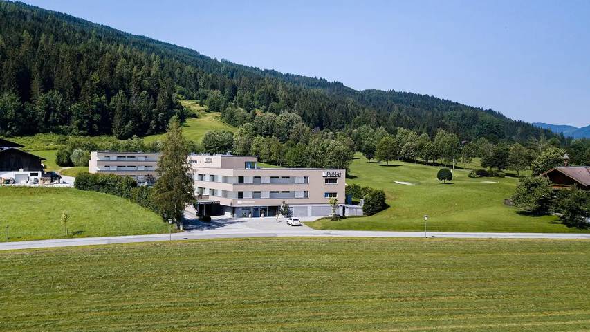 Ferienwohnung für 8 Personen, mit Pool und Sauna sowie Garten, mit Haustier in Radstadt