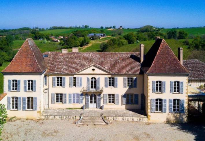 Châteaux pour 14 personnes, avec jardin, adapté aux familles dans Occitanie
