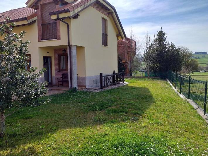 Casa de vacaciones para 5 personas, con jardín y terraza además de piscina y vistas, Se admiten mascotas - 1