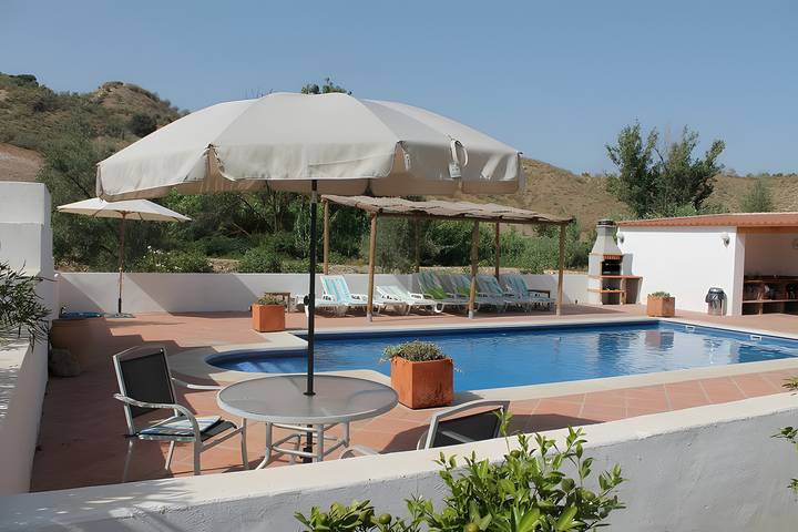 Casa rural para 9 personas, con jacuzzi y jardín en Iznájar - 3