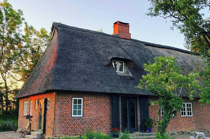 Ferienhaus für 8 Personen, mit Balkon und Garten
