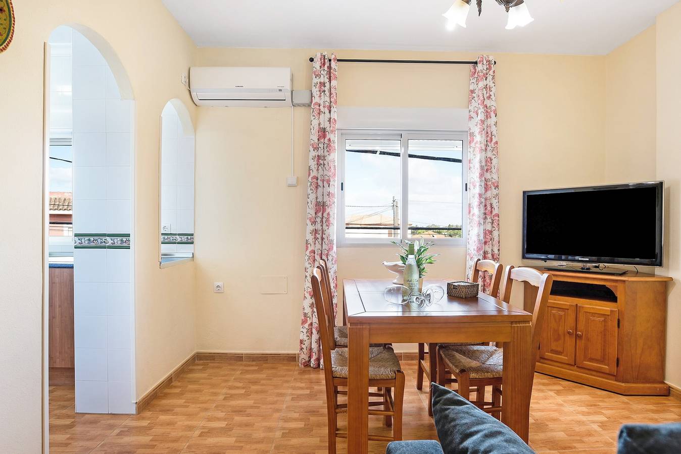 Apartamento 'El Ancla 1 - solo familias' con jardín compartido in Conil de la Frontera, Costa de la Luz
