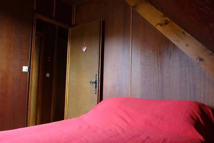 Gîte pour 10 personnes, avec terrasse et jardin à Chastreix - 3