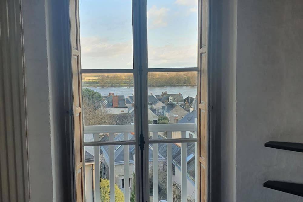 Entire apartment, Tour-Moulin in Bouchemaine, Angers region