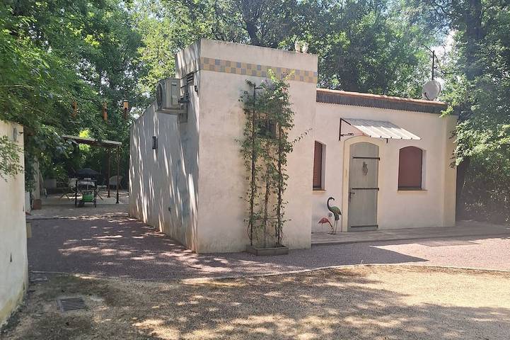 Apartamento entero, Studio Avec Terrasse et Pergola Dans Propriété Calme et Sécurisée in Cogolin, Costa mediterránea (Francia)
