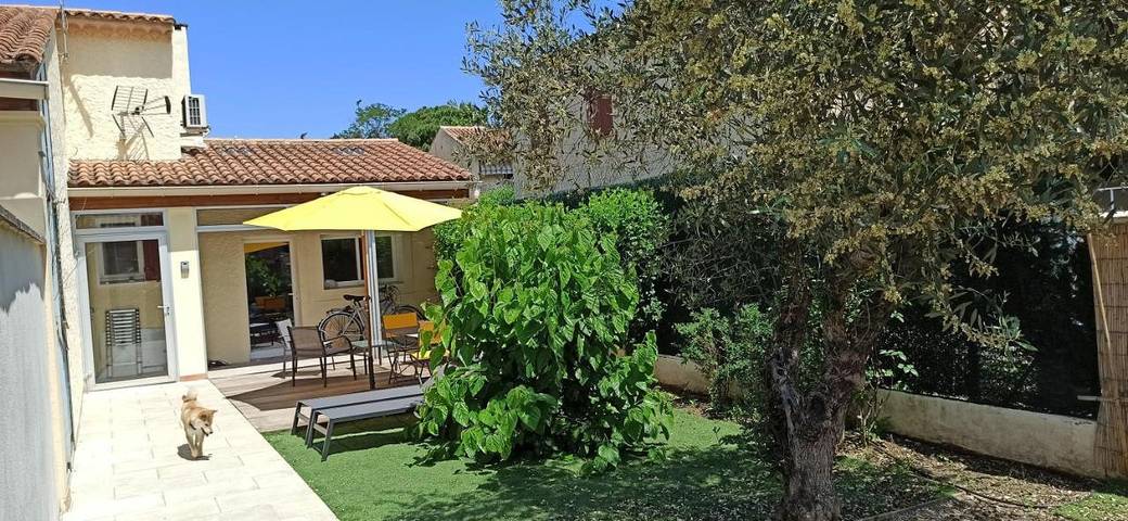 Location de vacances pour 2 personnes, avec vue et jardin, animaux acceptés à Vaison-la-Romaine - 2