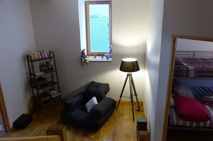 Gîte pour 5 personnes, avec jardin dans Val-de-Sos - 2