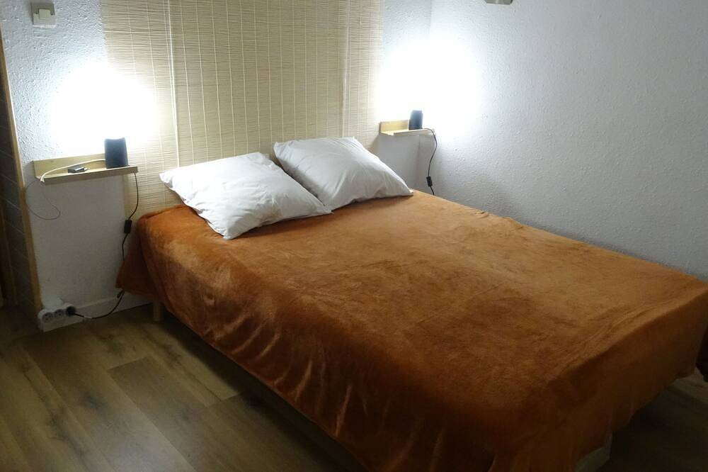 Ganze Wohnung, In the center of the resort and shops ground floor apartment sleeps 6 in La Foux d'Allos, Allos