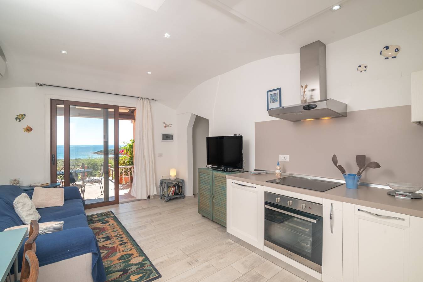 Casa vacanze "Villa Anna" con vista mare e terrazza privata in La Padula Sicca, San Teodoro