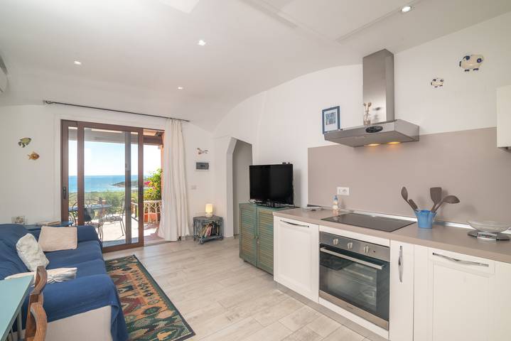 Casa de vacaciones "Villa Anna" con vistas al mar y terraza privada in La Padula Sicca, San Teodoro