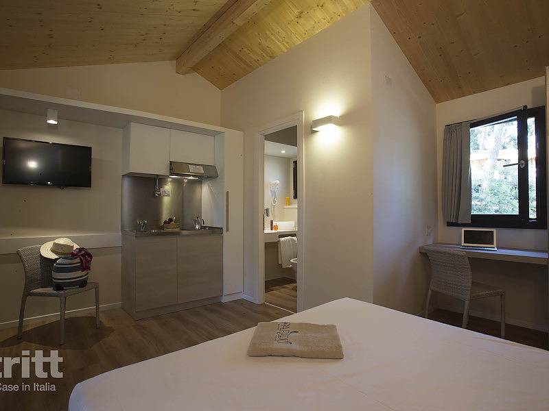 Tritt — 7 person chalet in Castagneto Carducci on a great holiday park on the Tuscan coast in Etruscan Coast