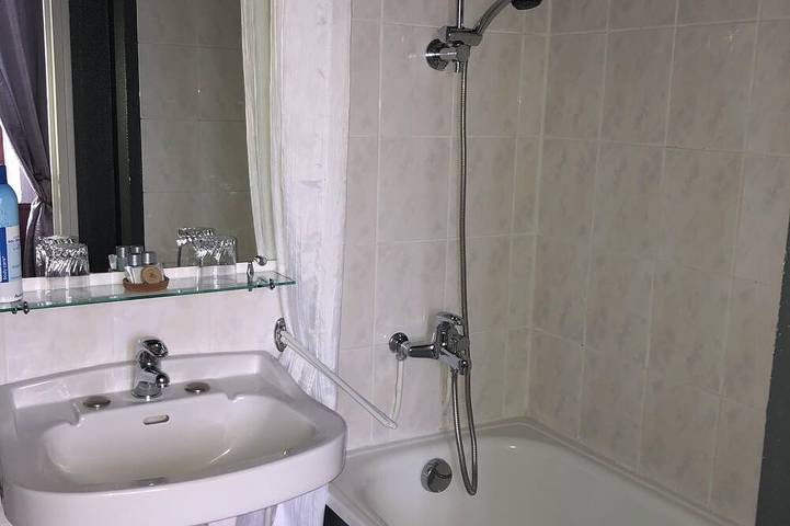 Maison d’hôte pour 3 personnes, avec jardin et jacuzzi dans le Puy-de-Dôme - 2