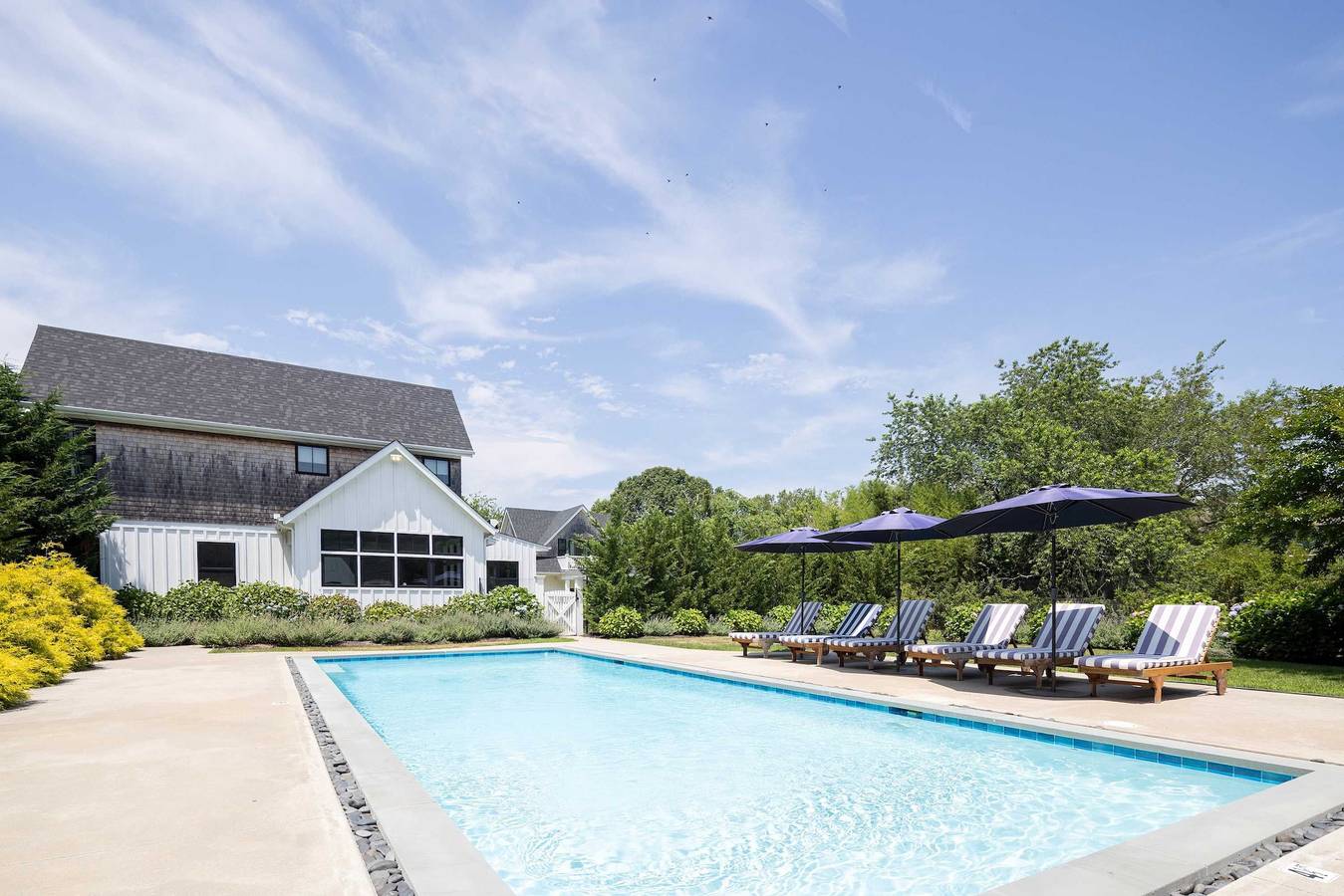 Vacation Rental for 12 Guests in Shelter Island Heights, North Fork