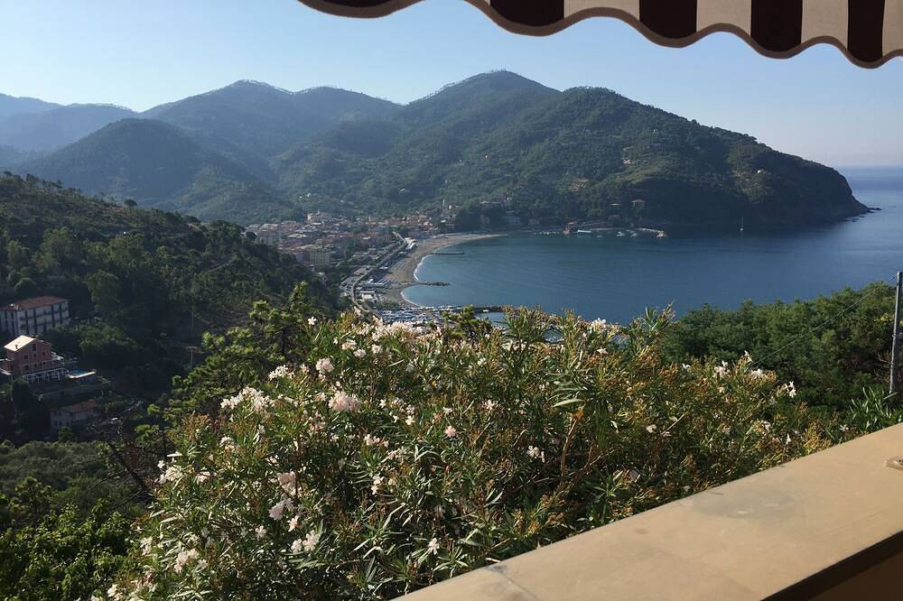 Ganze Wohnung, Herrliche Wohnung am Golf von Levanto mit Meerblick in Valle Santa, Bonassola