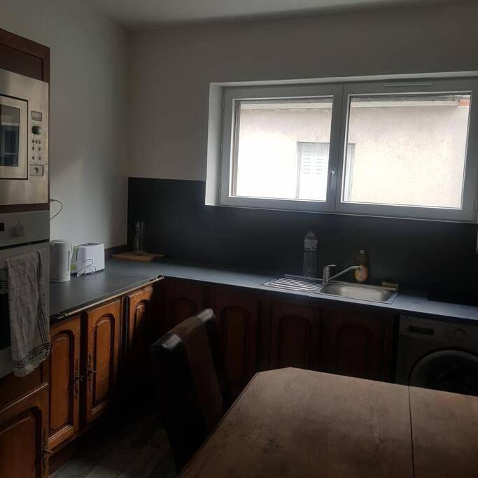 Three-Bedroom House in Beaulieu-sur-Loire, Région de Montargis