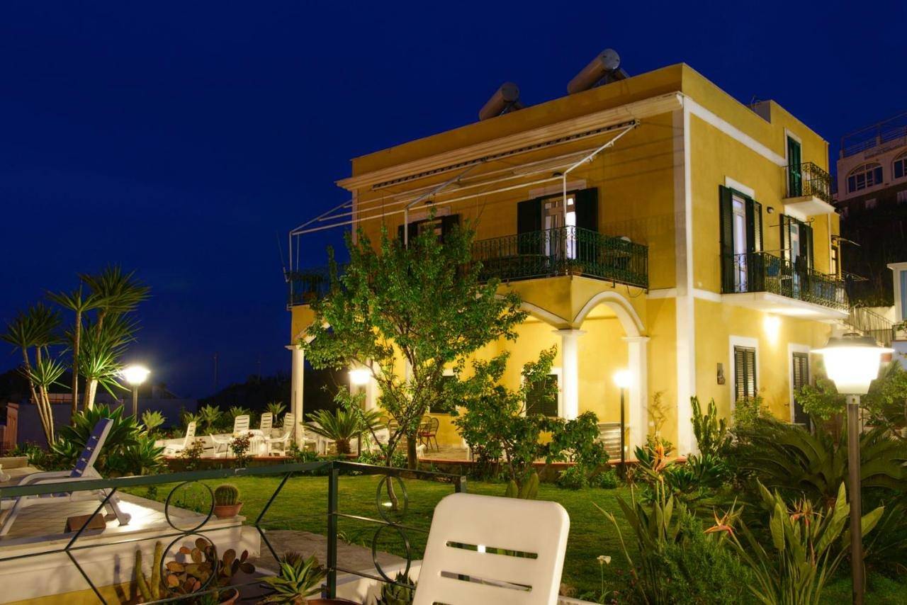 Villa Ersilia in La parata, Ponza