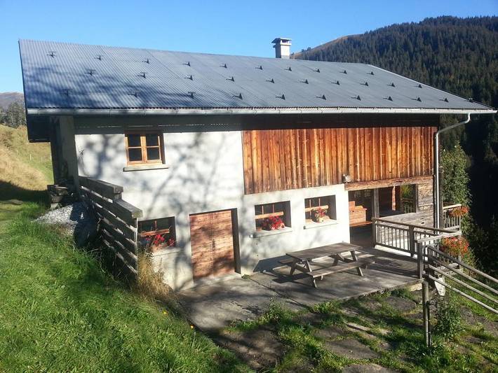 Gîte pour 4 personnes, avec terrasse à La Giettaz - 2