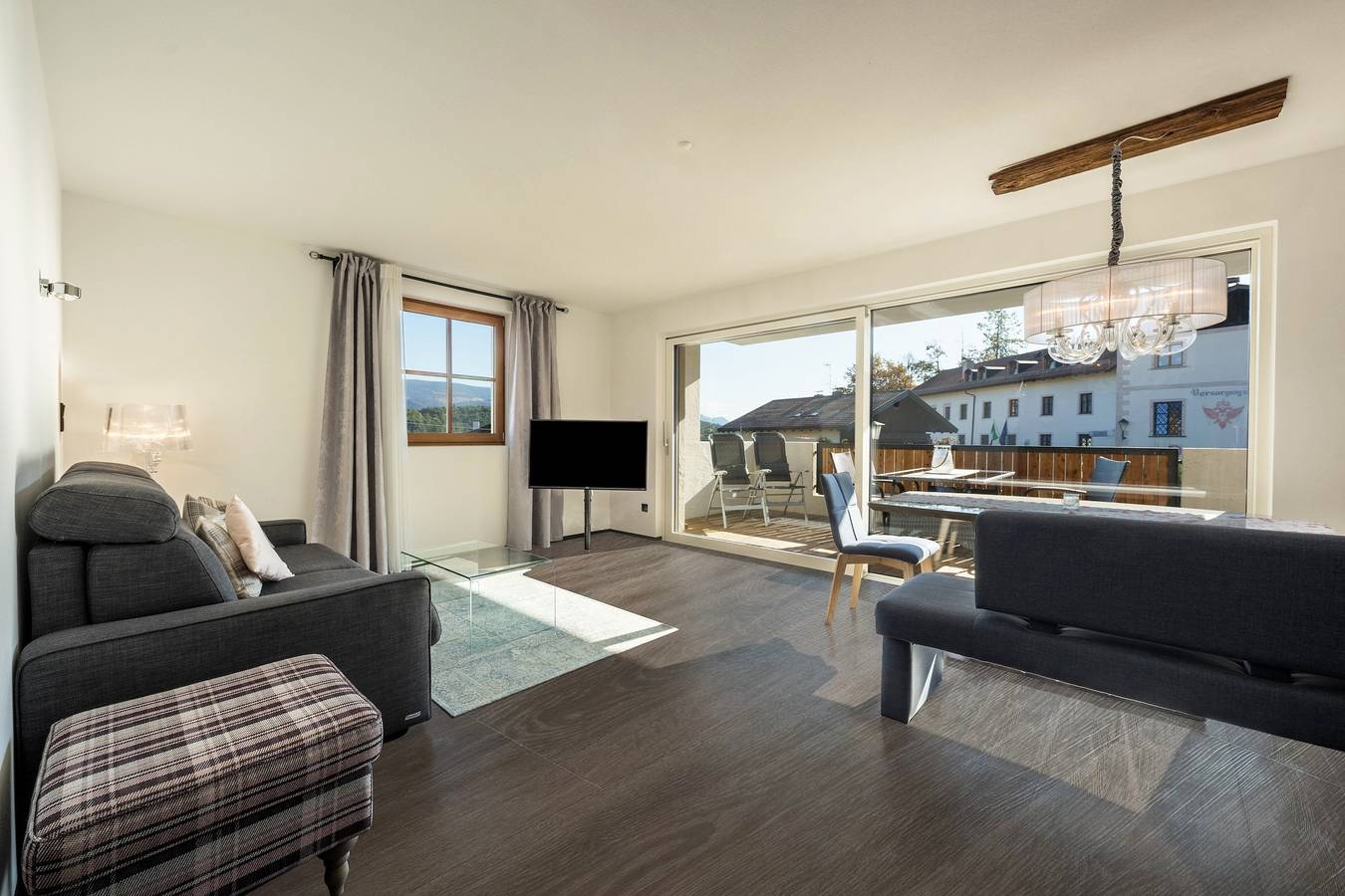Appartamento intero, Appartamento "Oma luisa - Schlosserhaus 31" con balcone, vista sulle montagne e Wi-Fi in Tesimo, Alpi della Val di Non