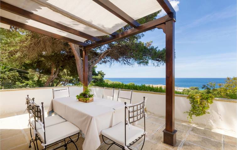 Location de vacances pour 4 personnes, avec terrasse et piscine à Nardò - 4