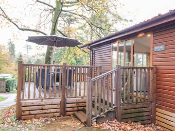 Lodge for 6 People in Bowness-on-Windermere, Cumbria, Photo 2