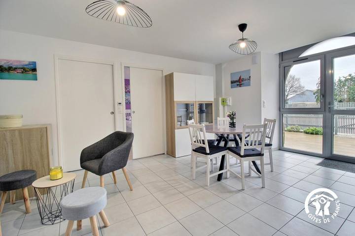 Gîte pour 5 personnes, avec terrasse et jardin à Séné - 3