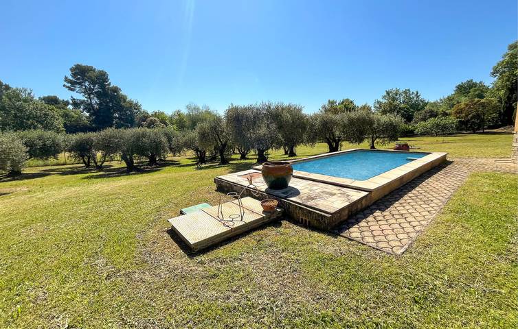 Ferienhaus für 6 Personen, mit Terrasse und Pool sowie Seeblick in Vaucluse - 4