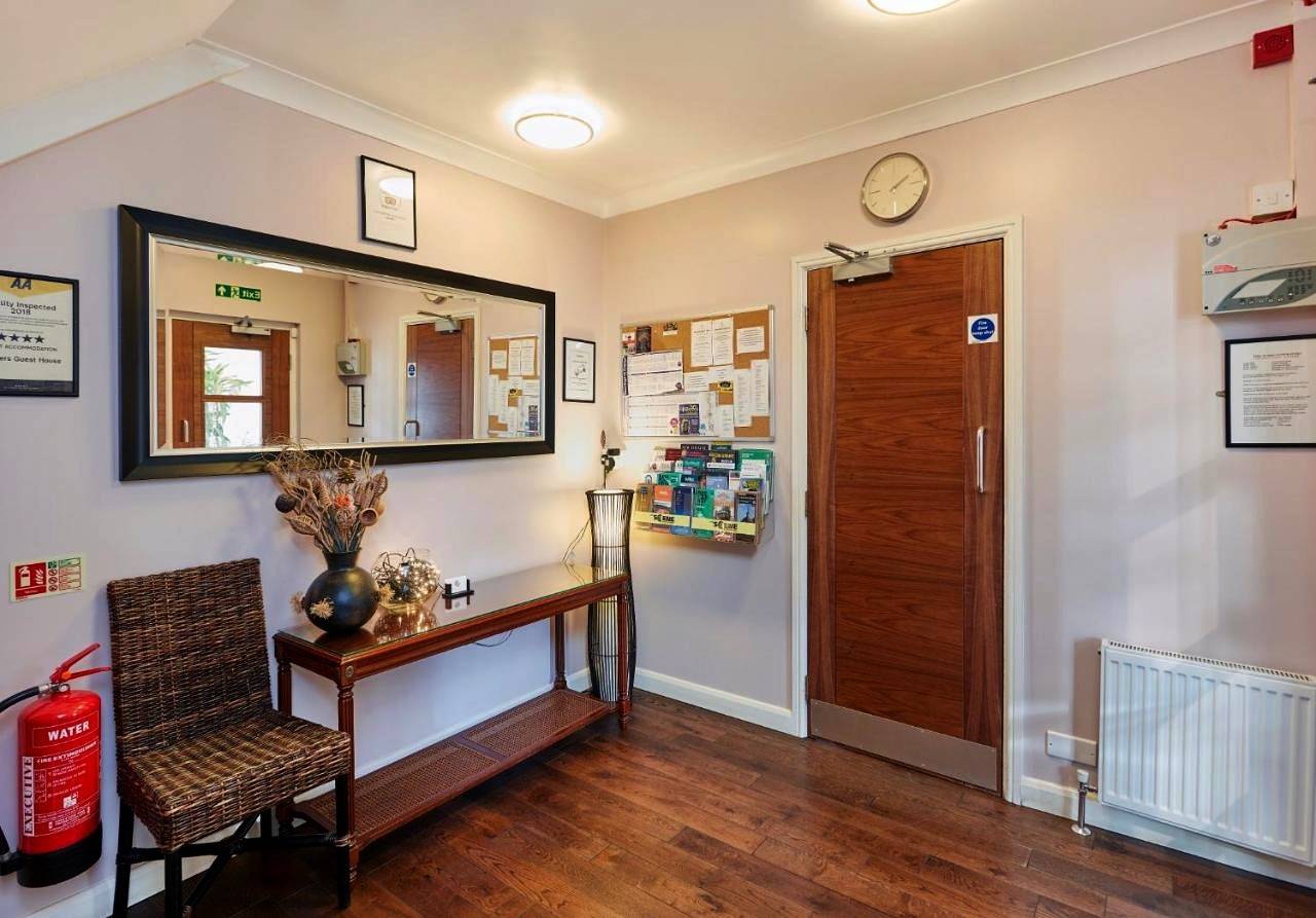 Conifers Guest House in Oxford, Oxfordshire