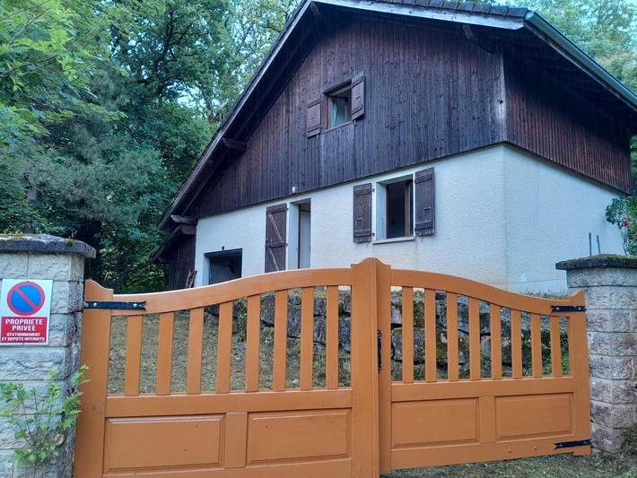 Maison de campagne pour 2 personnes, avec jardin et vue à Saint-André-de-Boëge