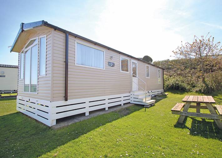 Glamping for 6 people in Swanage