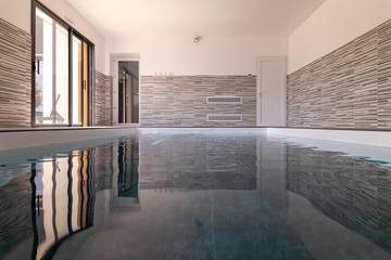 Gîte pour 8 personnes, avec piscine ainsi que terrasse et jardin à Lantic
