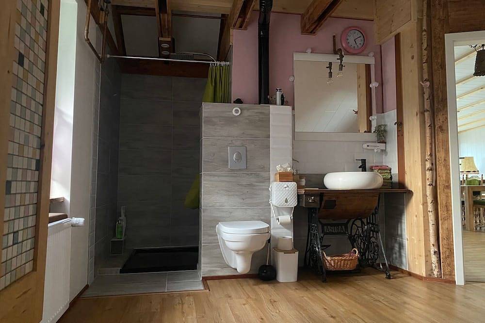 Ganze Wohnung, Großzügige Wohnung mit Panoramablick über Bingen und das Rheintal in Bingen am Rhein, Landkreis Mainz-Bingen