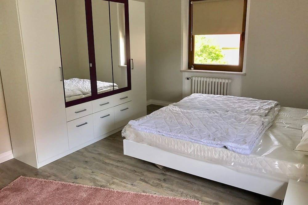 Ganze Wohnung, Luxus-Ferienwohnung im Herzen von Mecklenburg in Güstrow! in Güstrow, Mecklenburgische Seenplatte